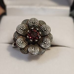 Mariana Garnet Flower Ring